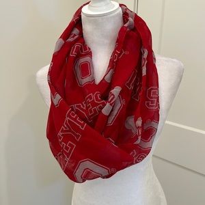 NWOT Ohio State Lightweight Infinity Scarf